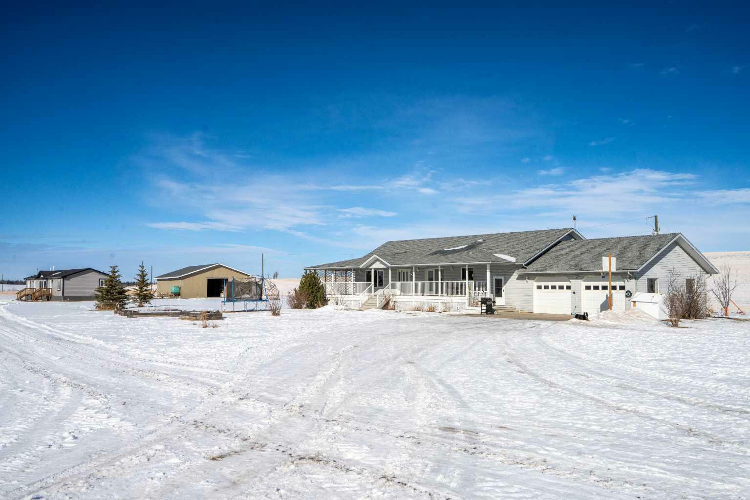 Property Photo:  10 & 20 1160 Township Road 355A  AB T4G 0H5 