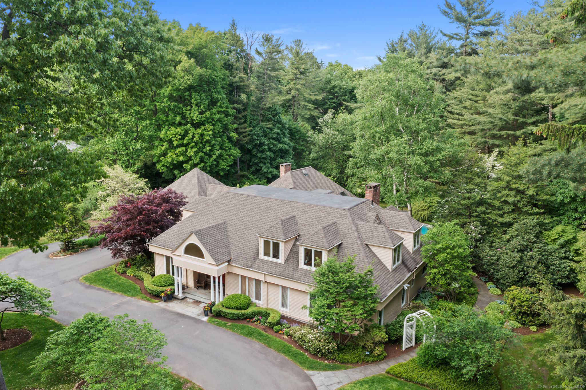 Property Photo: 20 White Pine Lane CT 06107