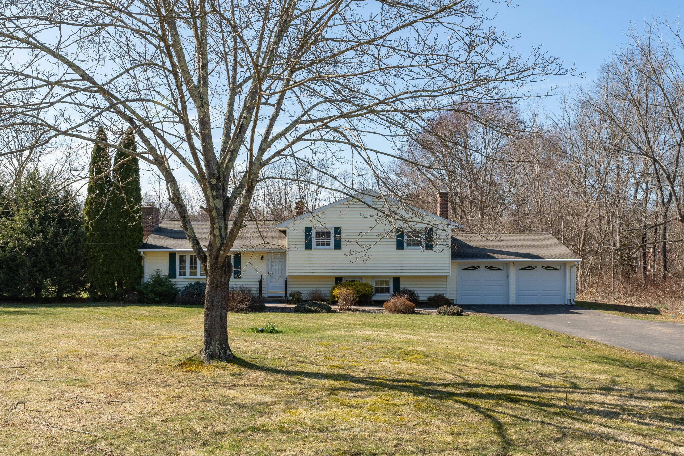 Property Photo: 314 Reeds Gap Road CT 06472