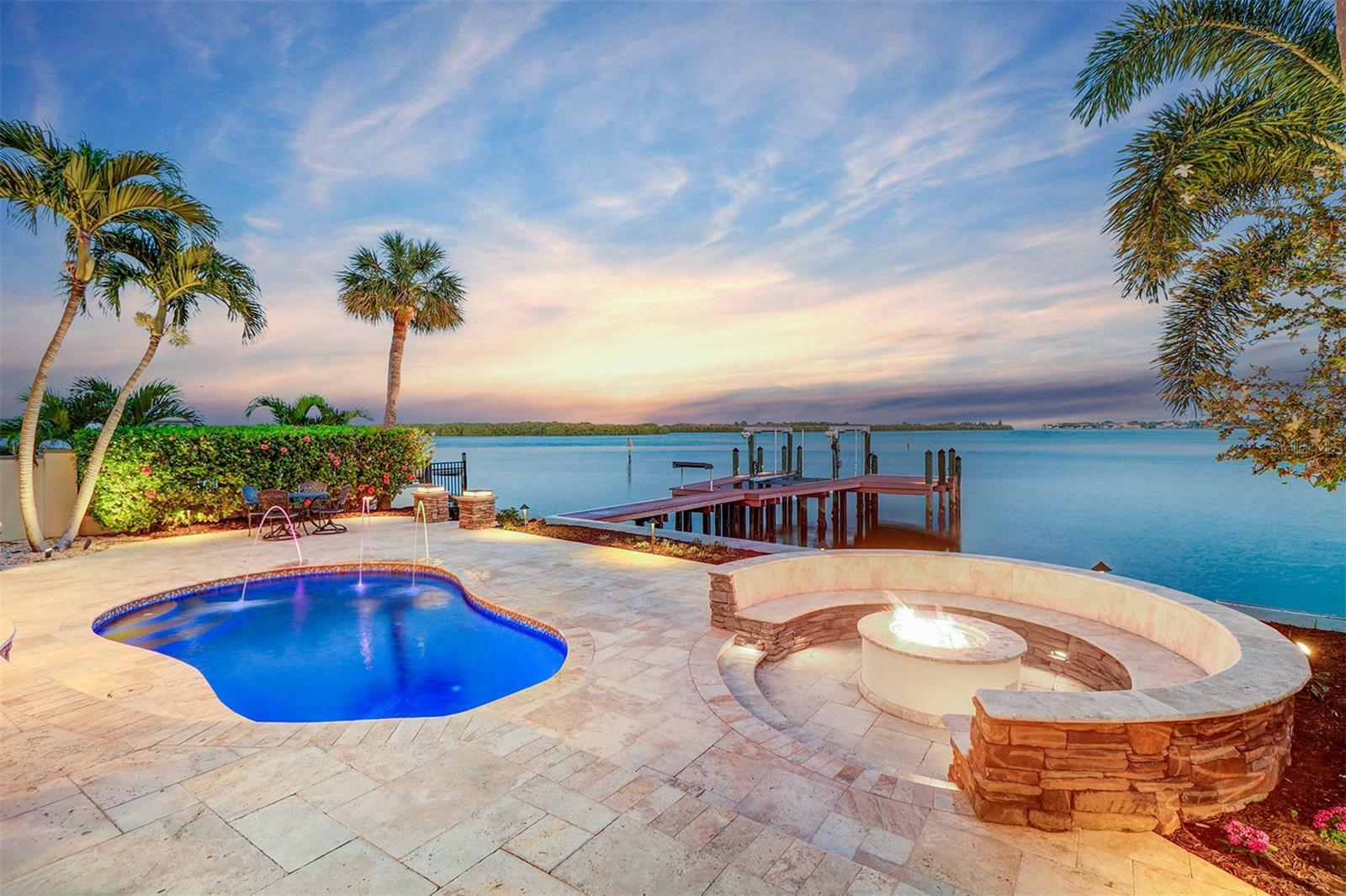 Property Photo: 6627 Bayou Grande Boulevard NE FL 33702