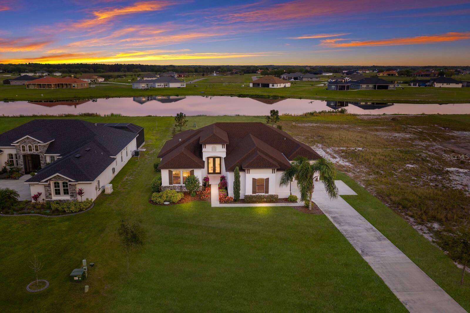 Property Photo:  5249 Lake Venice Drive  FL 33598 