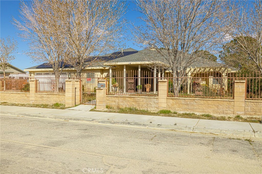 Property Photo:  2574 28th Street W  CA 93560 