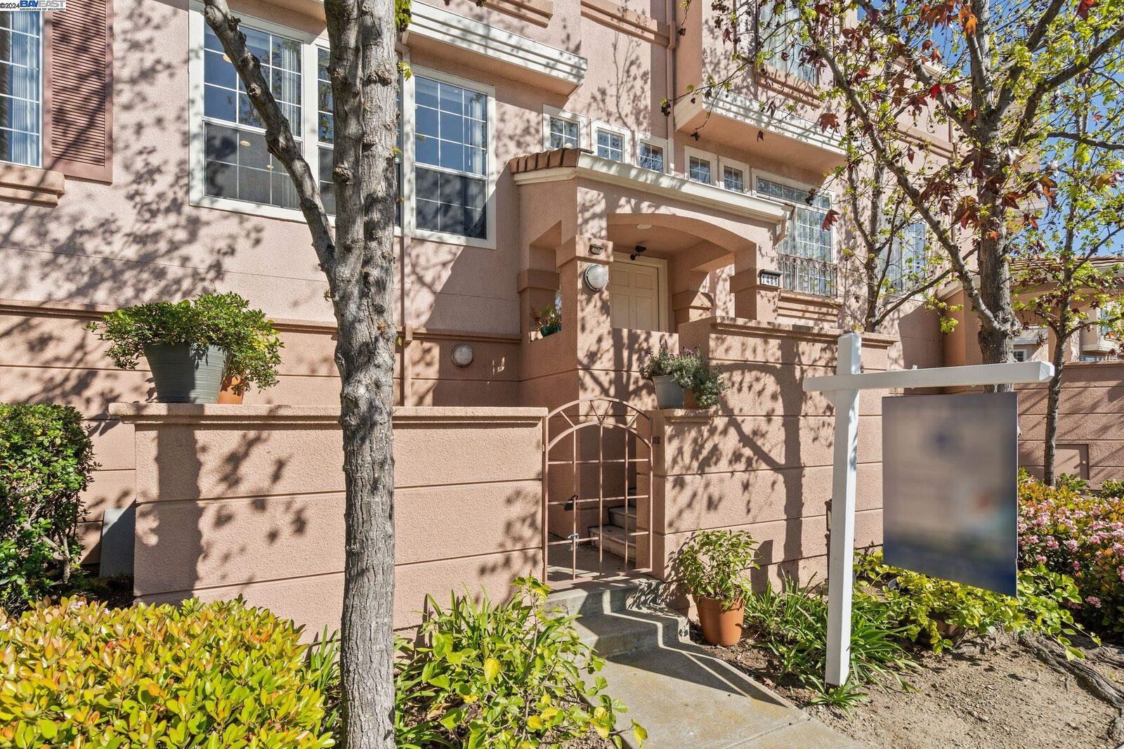 Property Photo:  1486 Los Buellis Way  CA 95305 