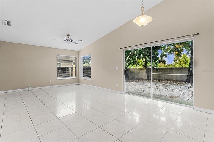 Property Photo:  1927 Shannon Lane  FL 32703 