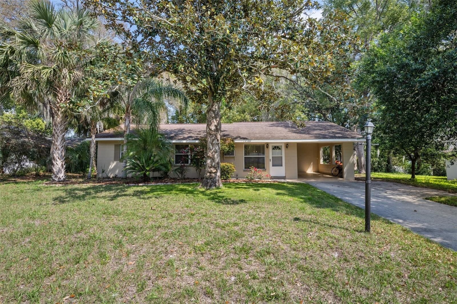 Property Photo:  239 Linda Vista Street  FL 32713 