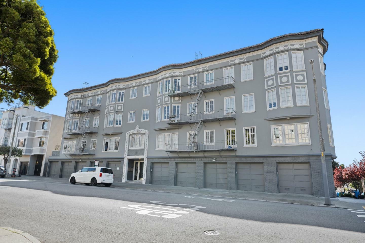 Property Photo:  2595 Clay Street 2  CA 94115 