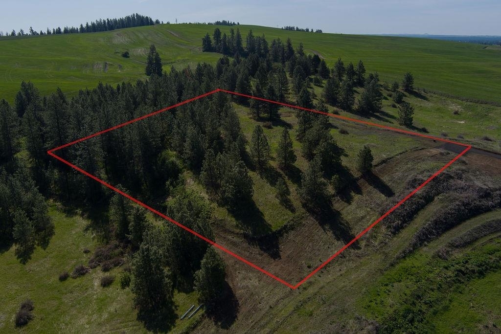 Property Photo:  Xx Vacant Land Lot 27 Orchard Heights Rd  WA 99004 