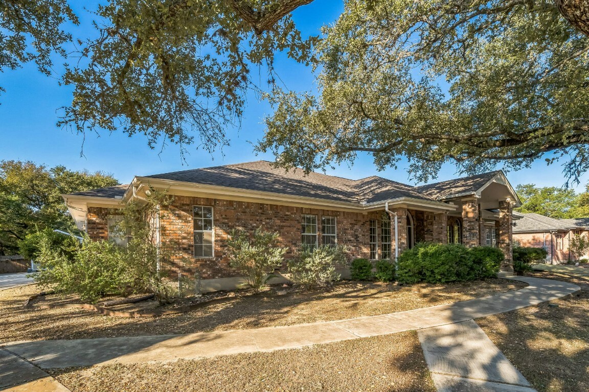 Property Photo:  725 Willow Ridge Drive  TX 78666 