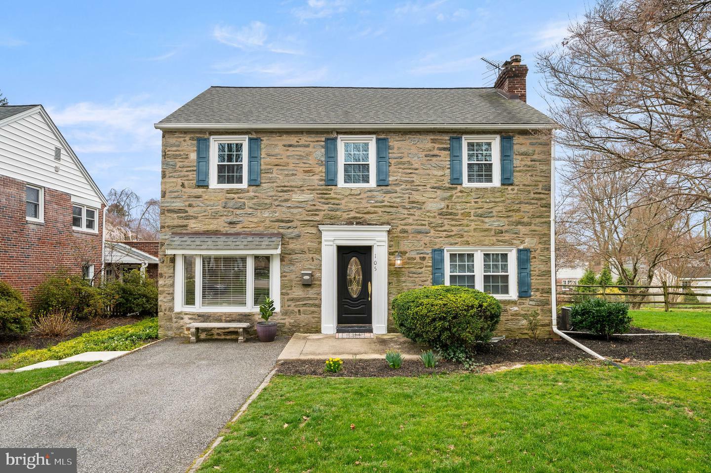 Property Photo: 105 Pennock Place PA 19063