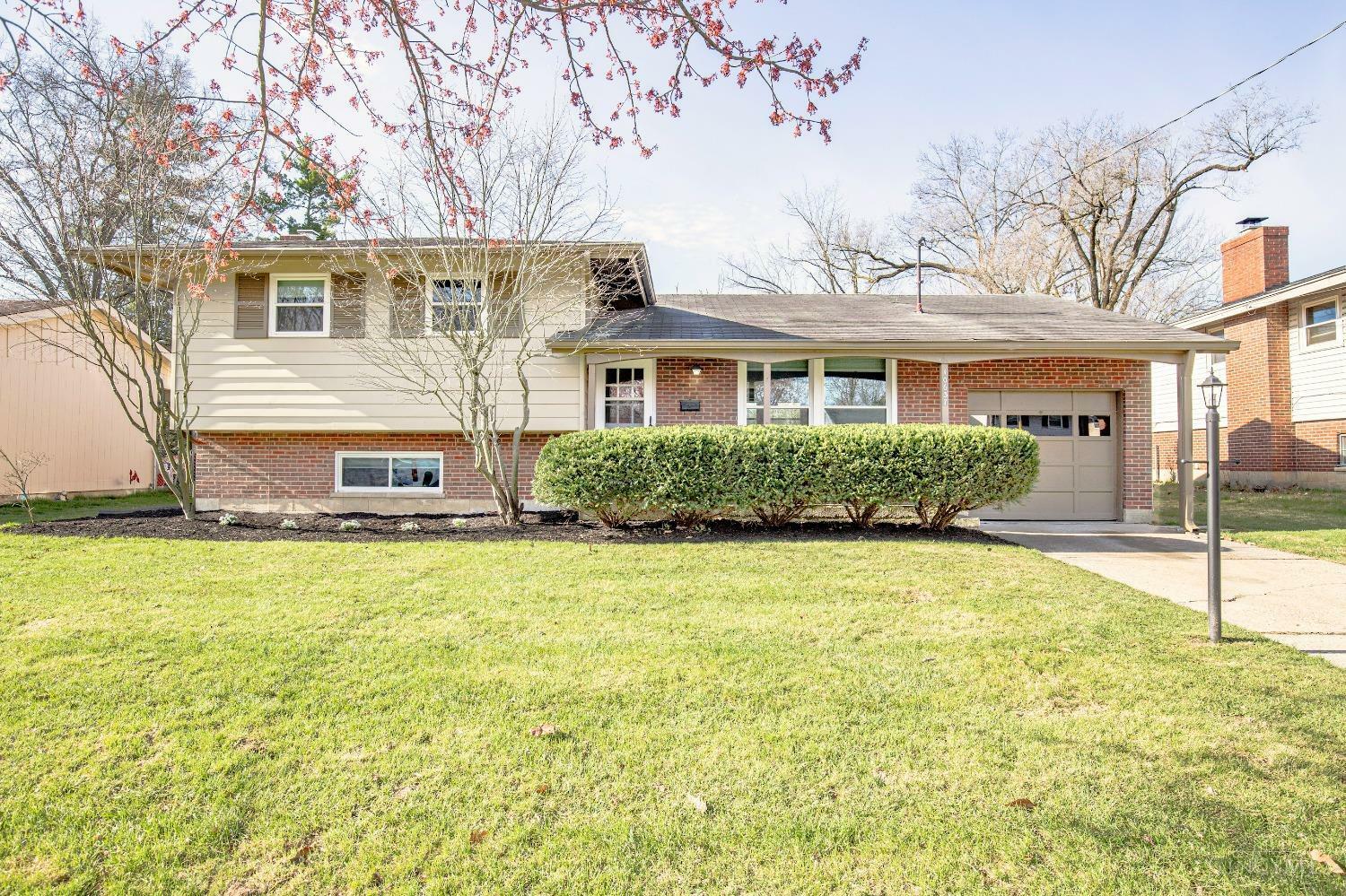 Property Photo:  10637 Chelmsford Road  OH 45240 