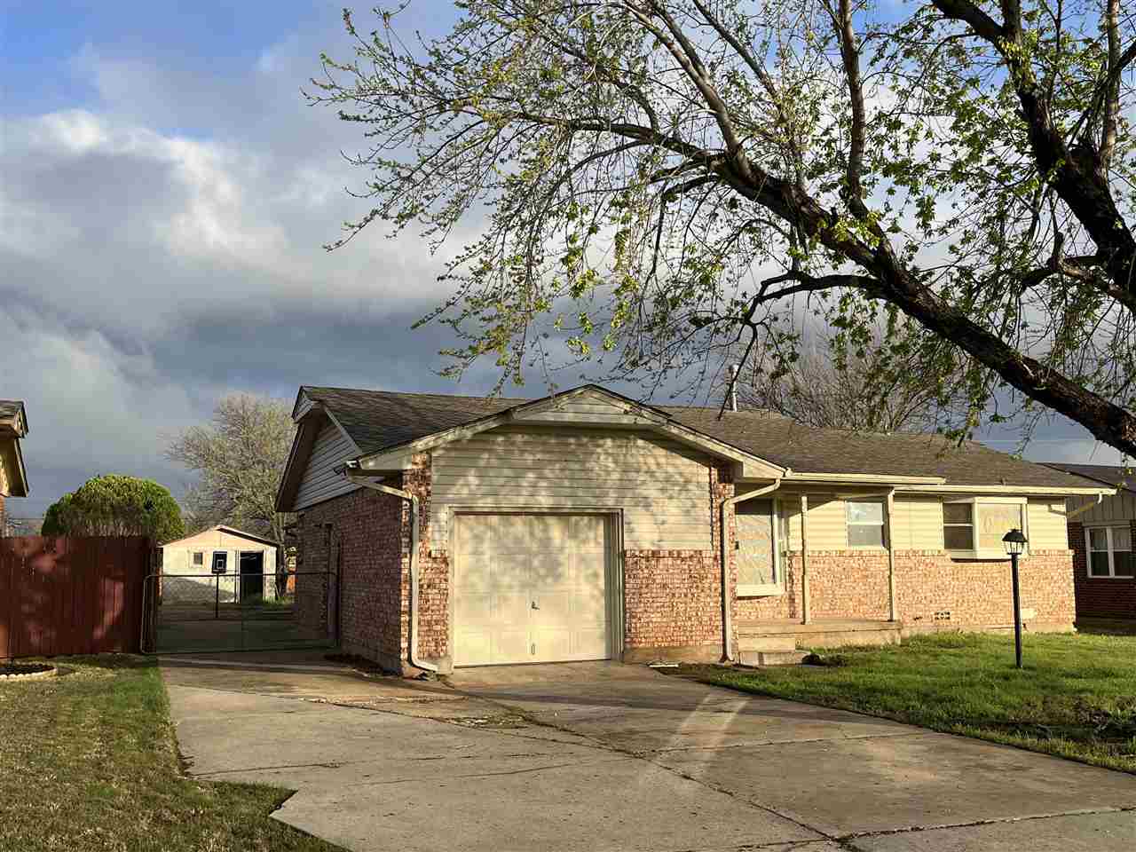 Property Photo:  9 SW 49th St  OK 73507 