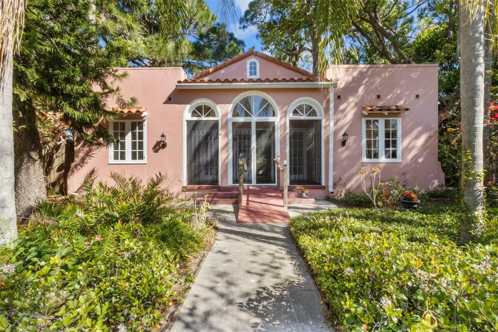 Property Photo:  1010 Nokomis Street  FL 33755 