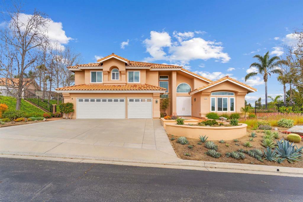 Property Photo:  1553 Parkview Drive  CA 92081 