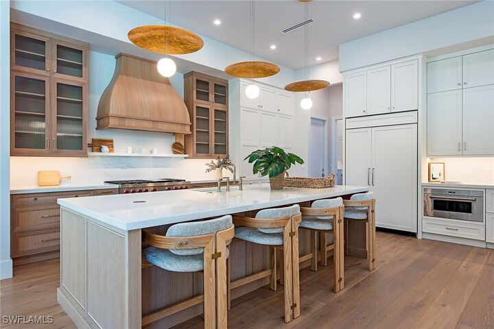 Property Photo: 777 Binnacle Drive FL 34103