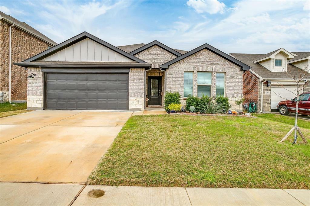 Property Photo:  6312 Armadillo Court  TX 76179 