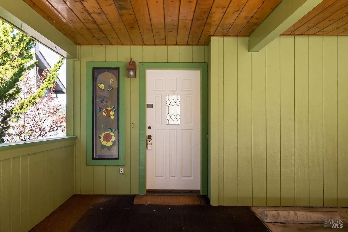 Property Photo: 12 Gomez Way CA 94941