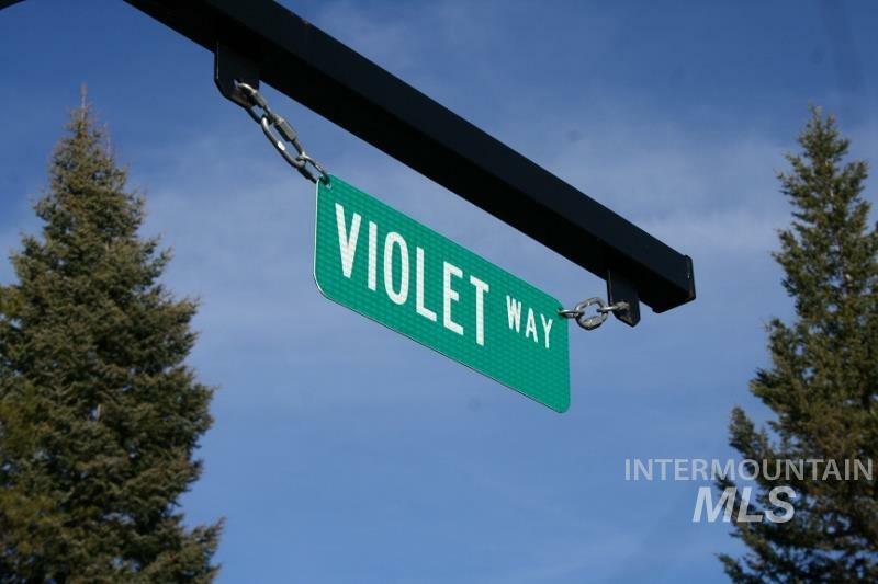 Property Photo:  1006 Violet Way  ID 83638 