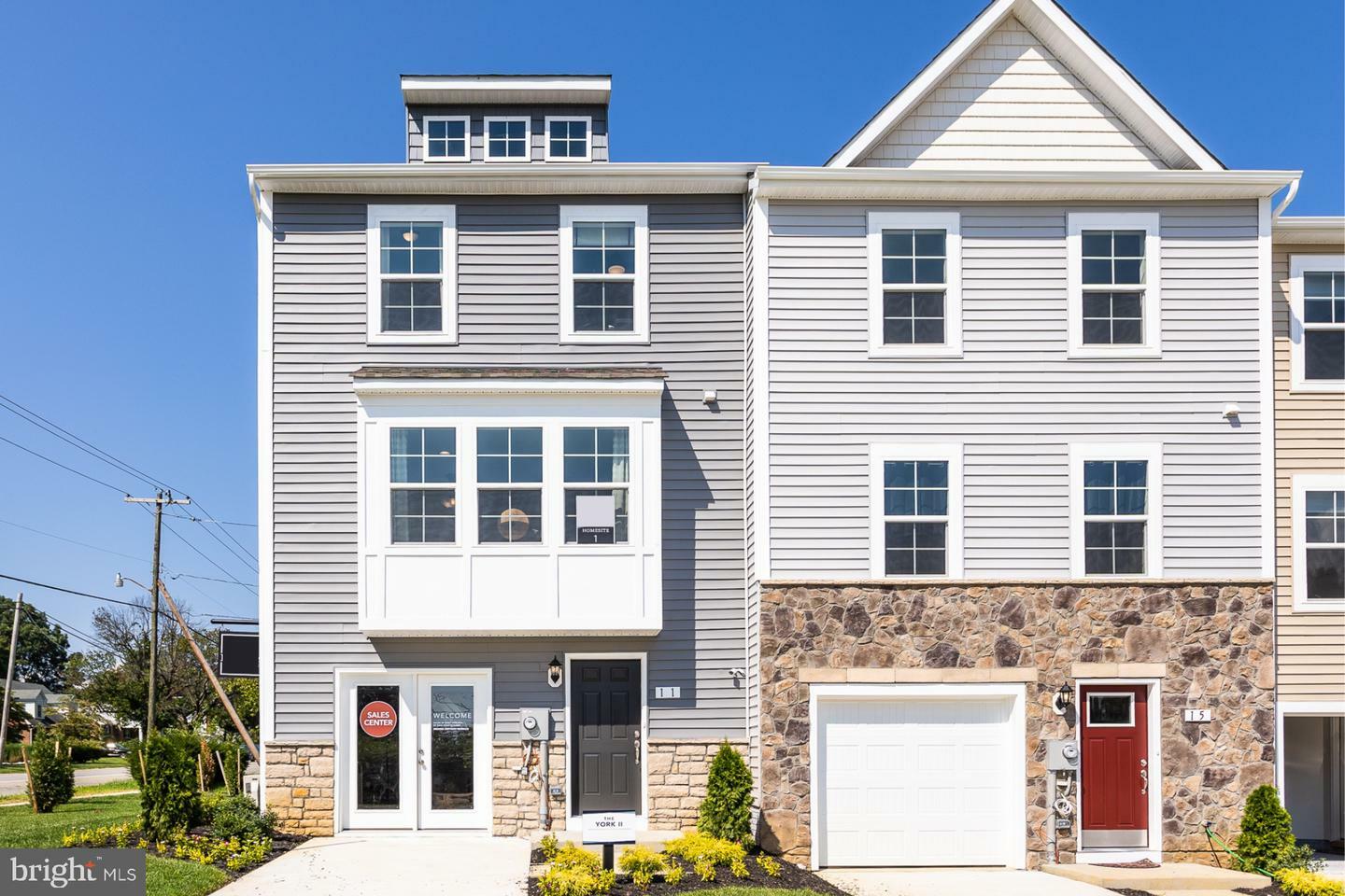 Property Photo:  61 Grand Palace Drive  WV 25414 