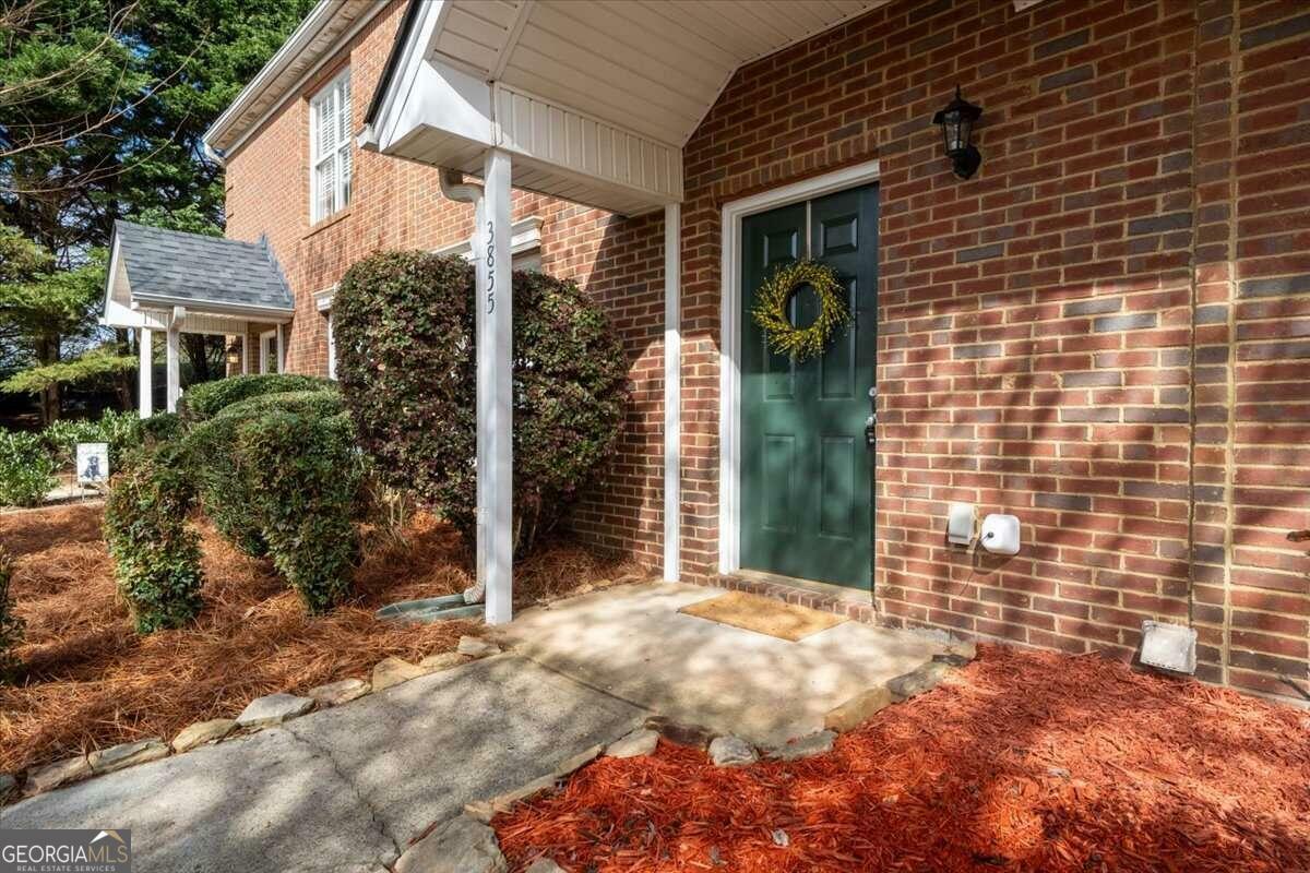 Property Photo: 3855 Magnolia Walk Trail GA 30040