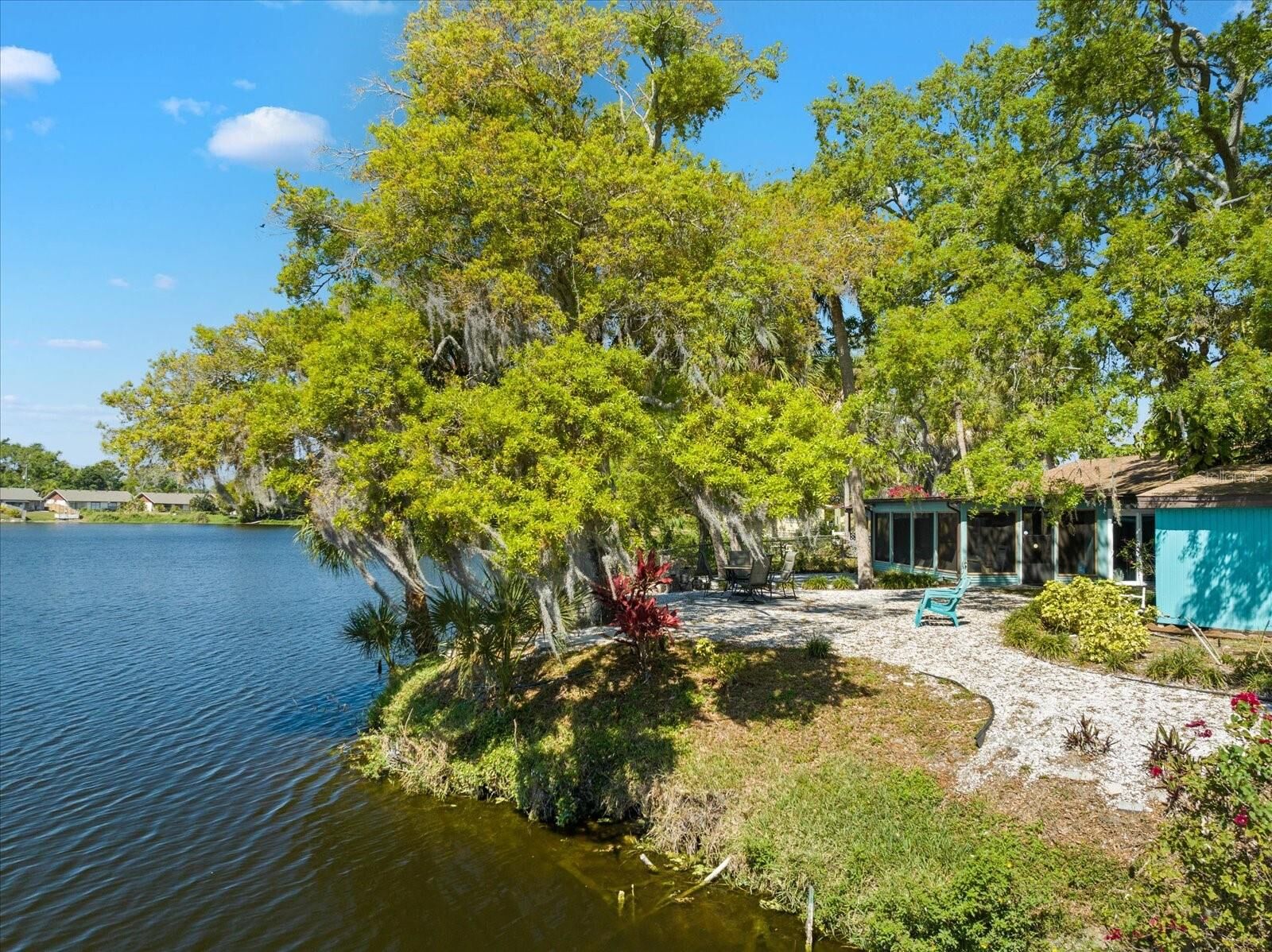 Property Photo: 5027 31st Street W FL 34207