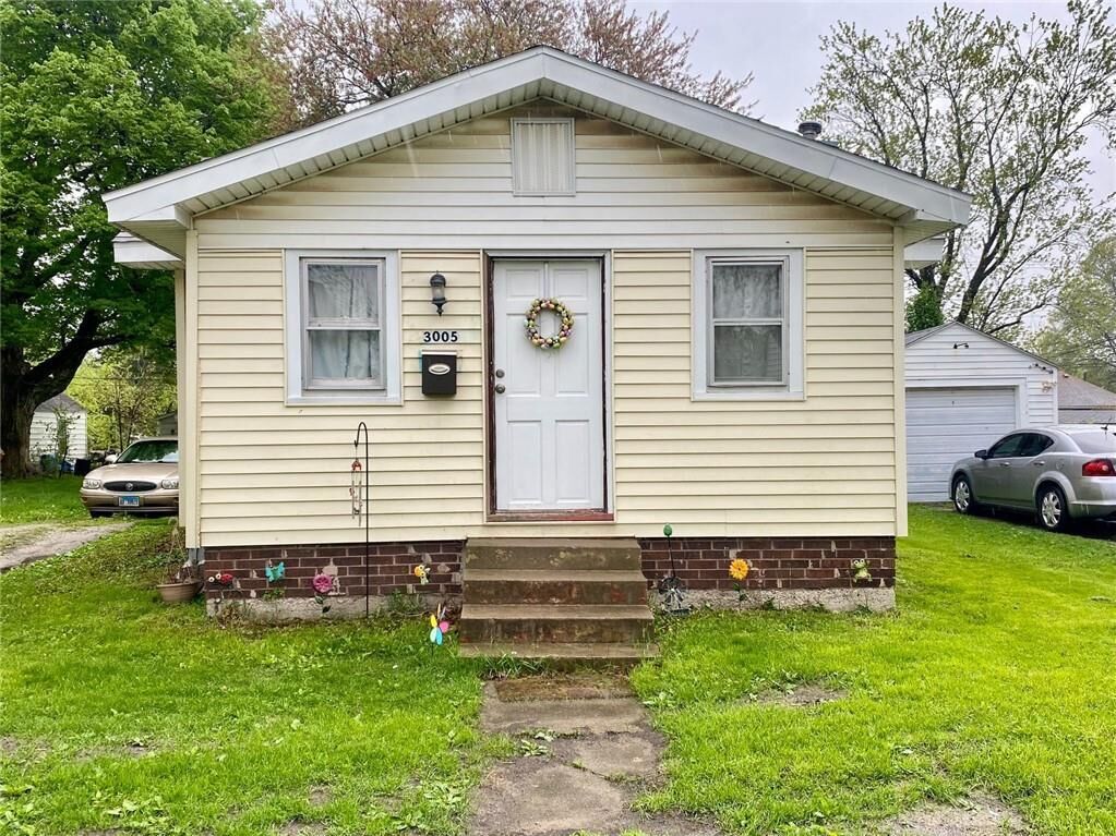 Property Photo:  3005 Dewitt Avenue  IL 61938 