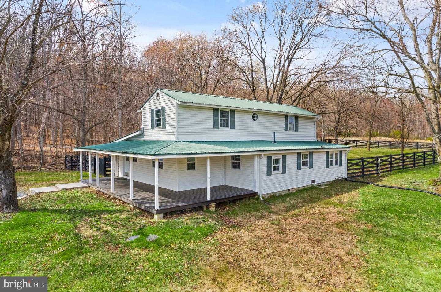 Property Photo:  13757 Mountain Road  VA 20132 