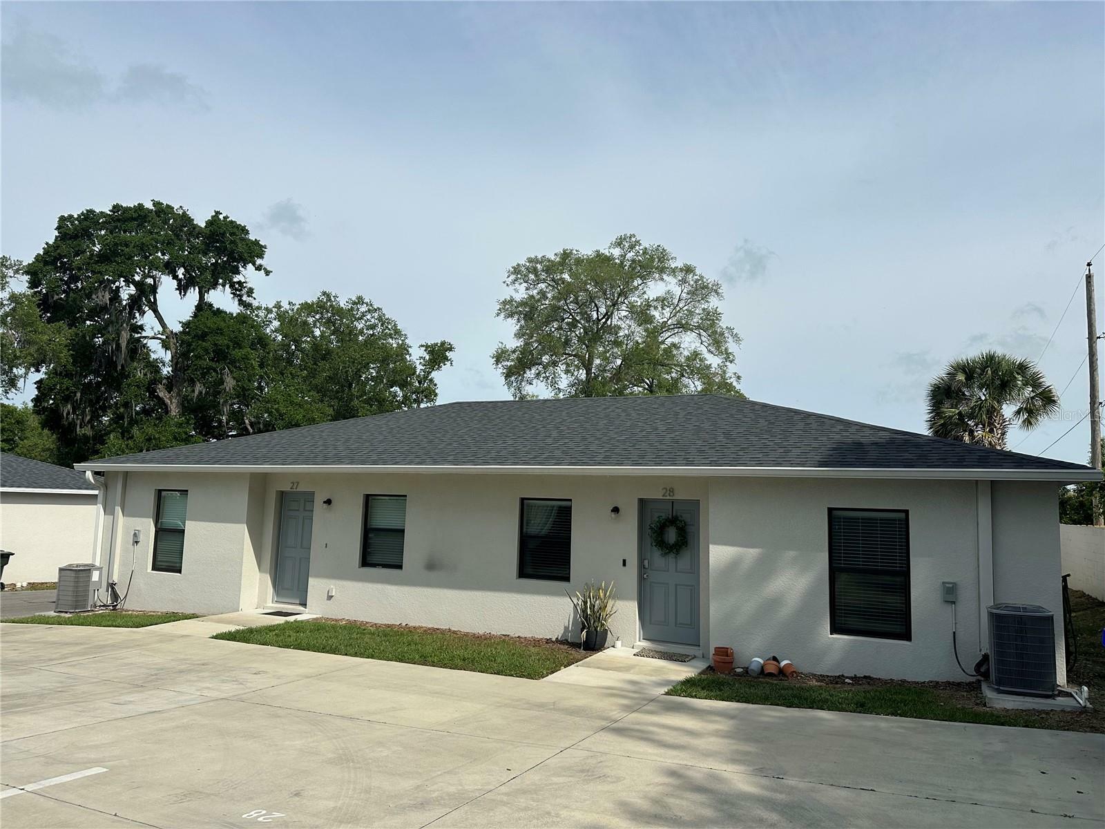 Property Photo: 101 Lake Hunter Drive 27 And 28 FL 33803