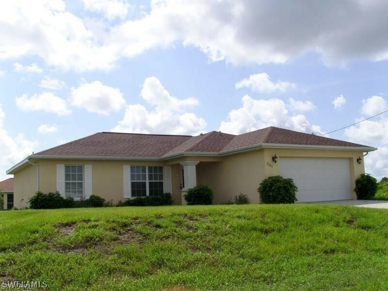 Property Photo:  3101 Fiona Court  FL 33976 