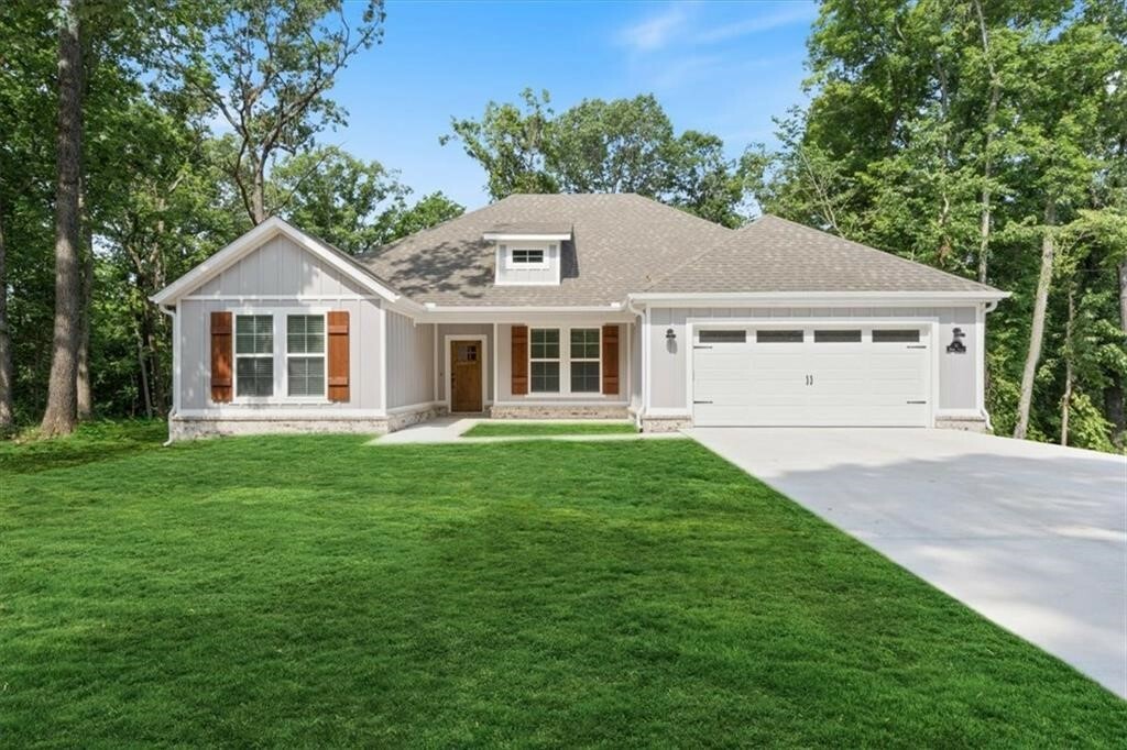 Property Photo:  19 Shetland Circle  AR 72715 