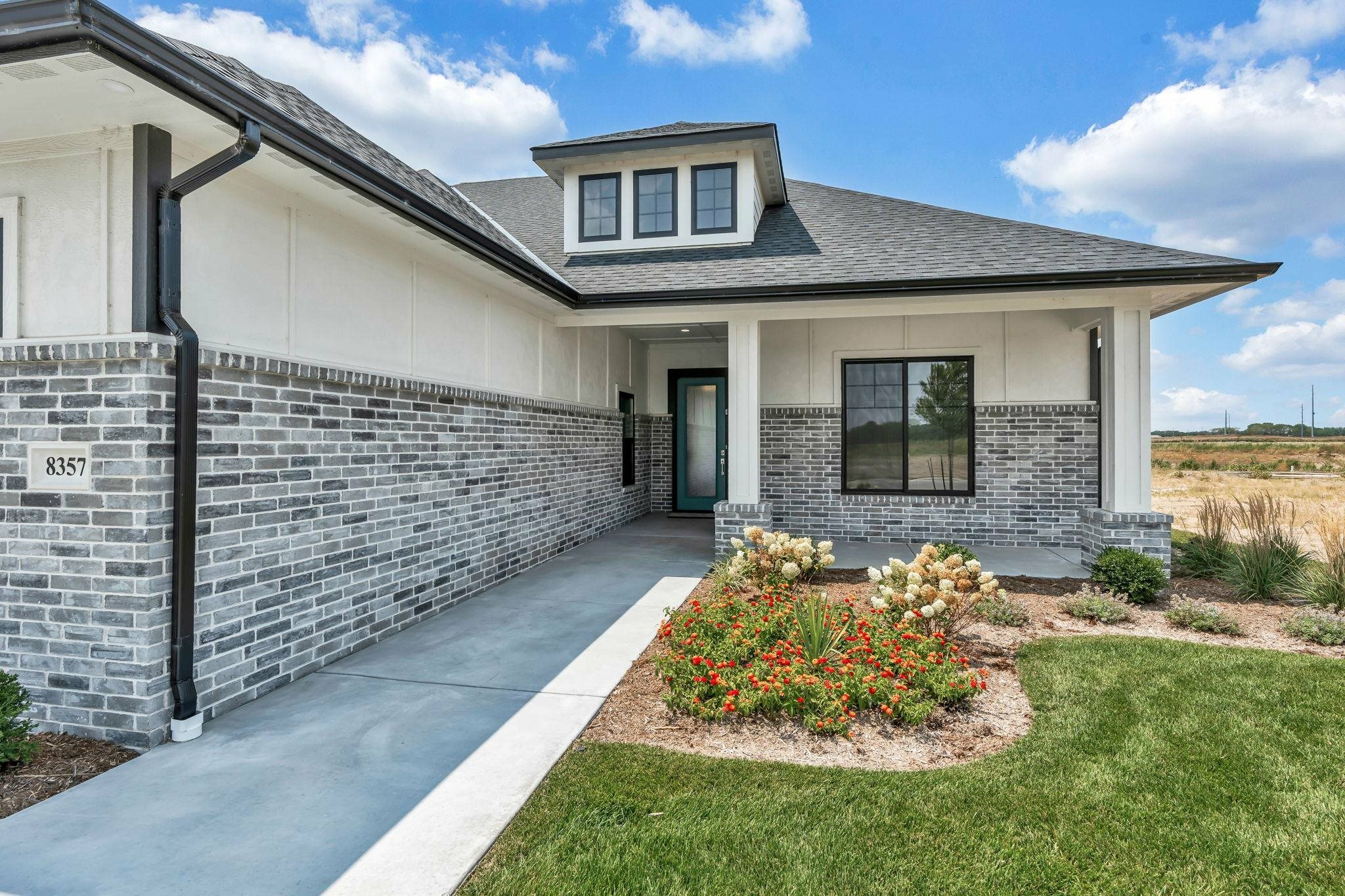 Property Photo:  8357 W Waterway Ct  KS 67101 