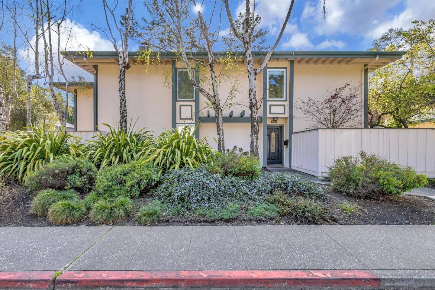 Property Photo:  1207 Tera Nova Boulevard  CA 94044 