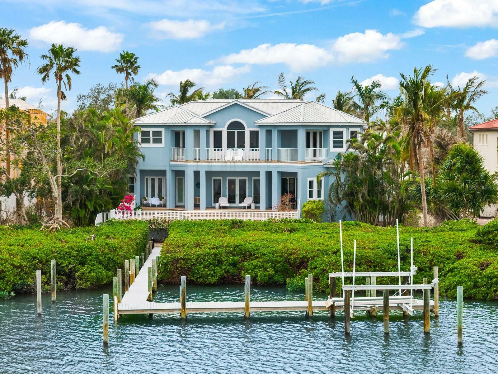 Property Photo: 757 Hideaway Bay Drive FL 34228