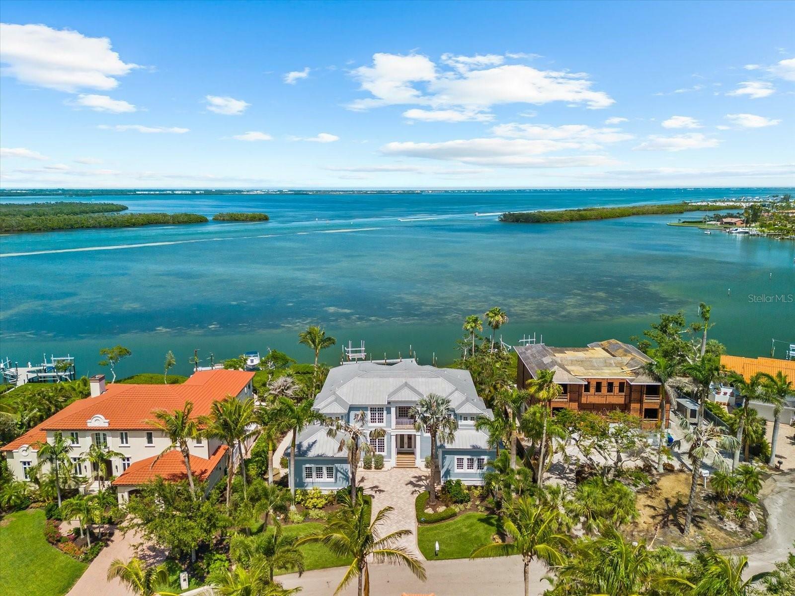 Property Photo: 757 Hideaway Bay Drive FL 34228