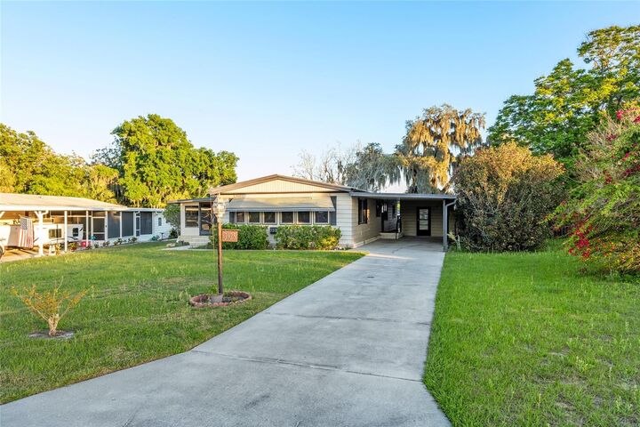 Property Photo: 3925 Citrus Circle FL 34731