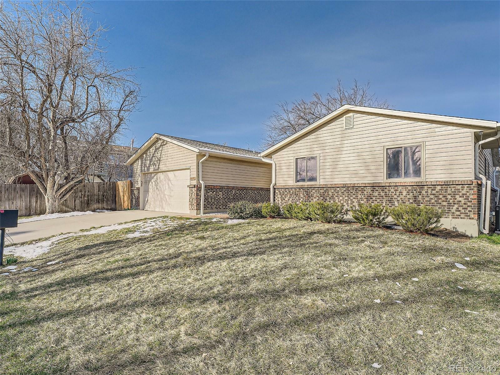 Property Photo:  6273 S Flower Way  CO 80123 