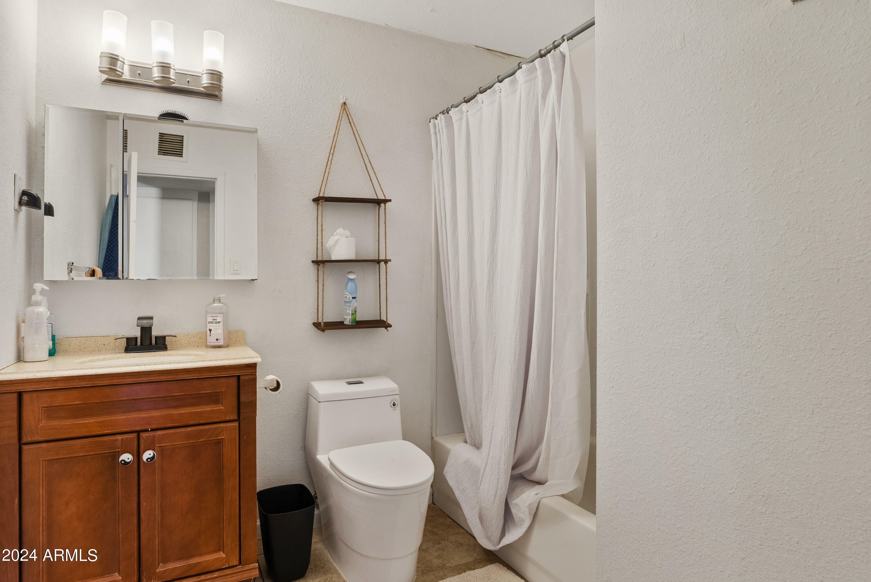 Property Photo:  703 S Starley Drive  AZ 85281 