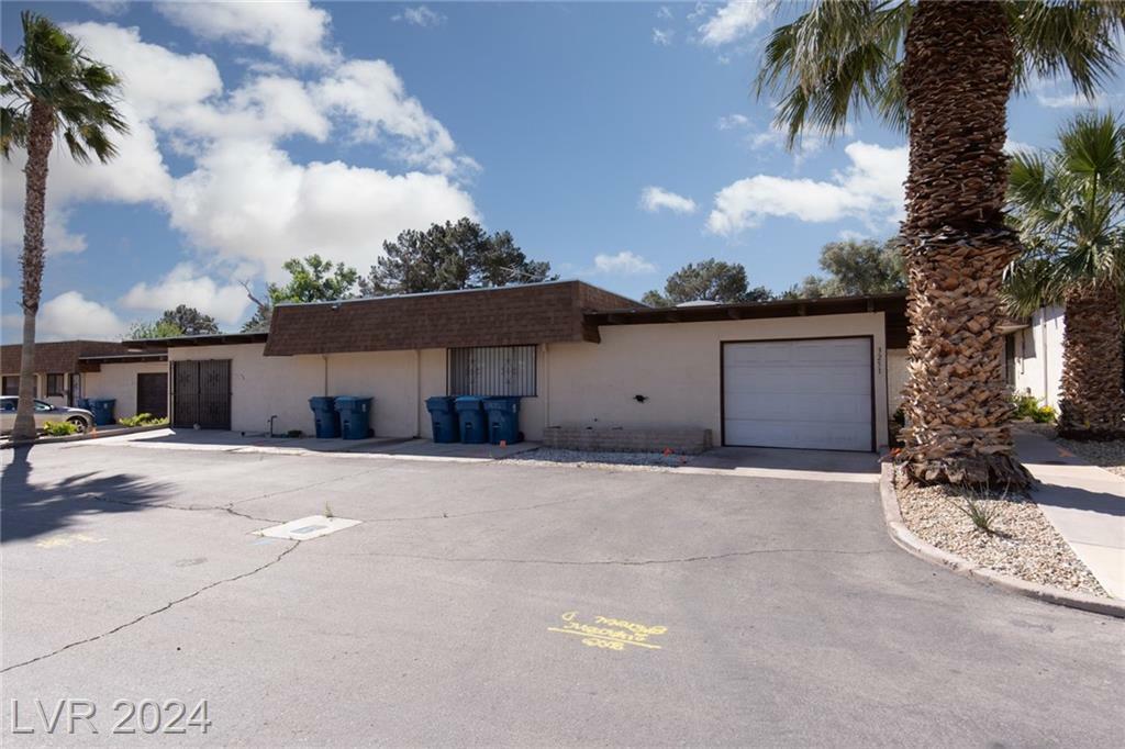 Property Photo:  3251 South Heritage Way  NV 89121 