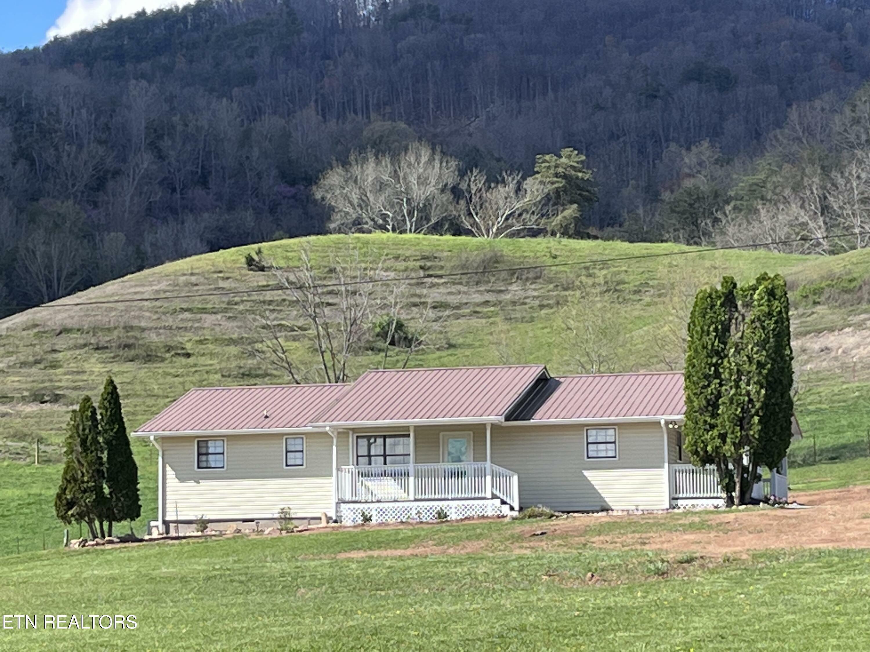 Property Photo:  4517 State Highway 33  TN 37869 