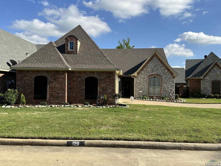1211 Cobblestone Ct  Carthage TX 75633-2266 photo