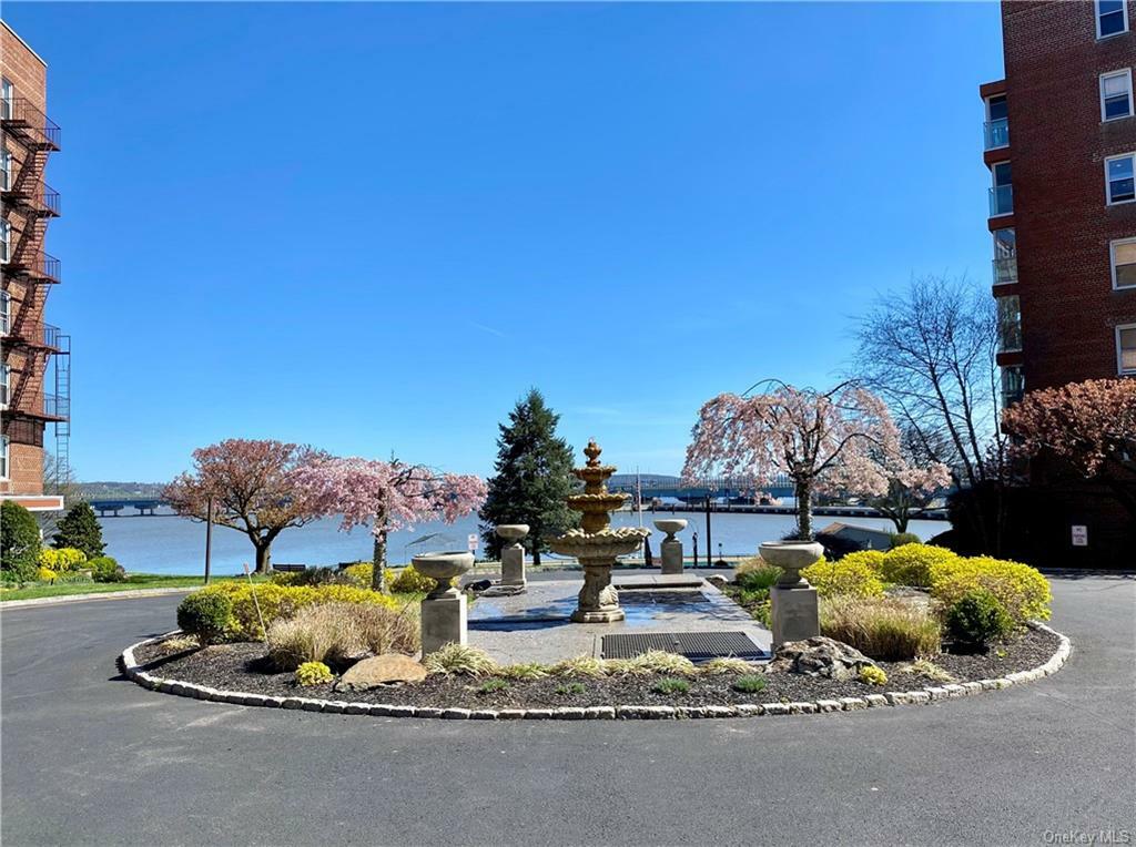 4 Salisbury Point 4C  Nyack NY 10960 photo