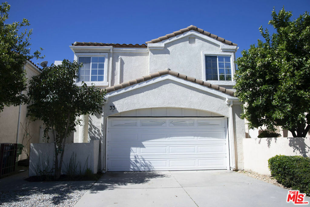 Property Photo:  14300 Terra Bella Street 33  CA 91402 