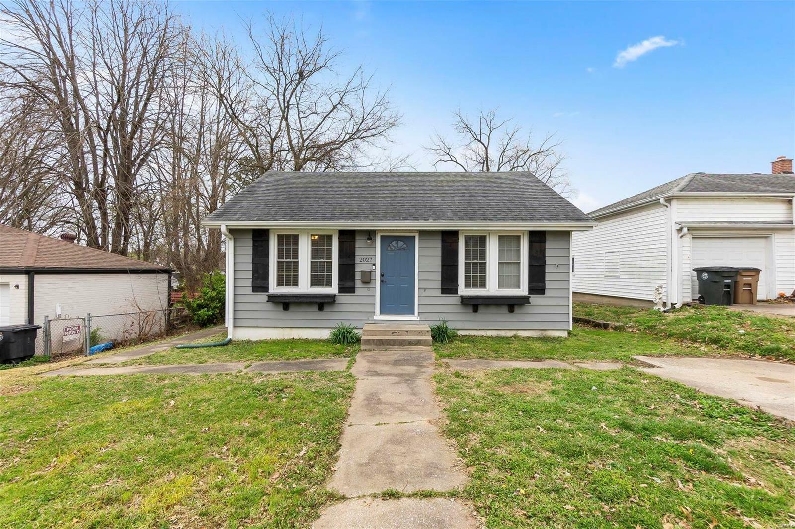 Property Photo:  2027 Woodlawn Avenue  MO 63701 