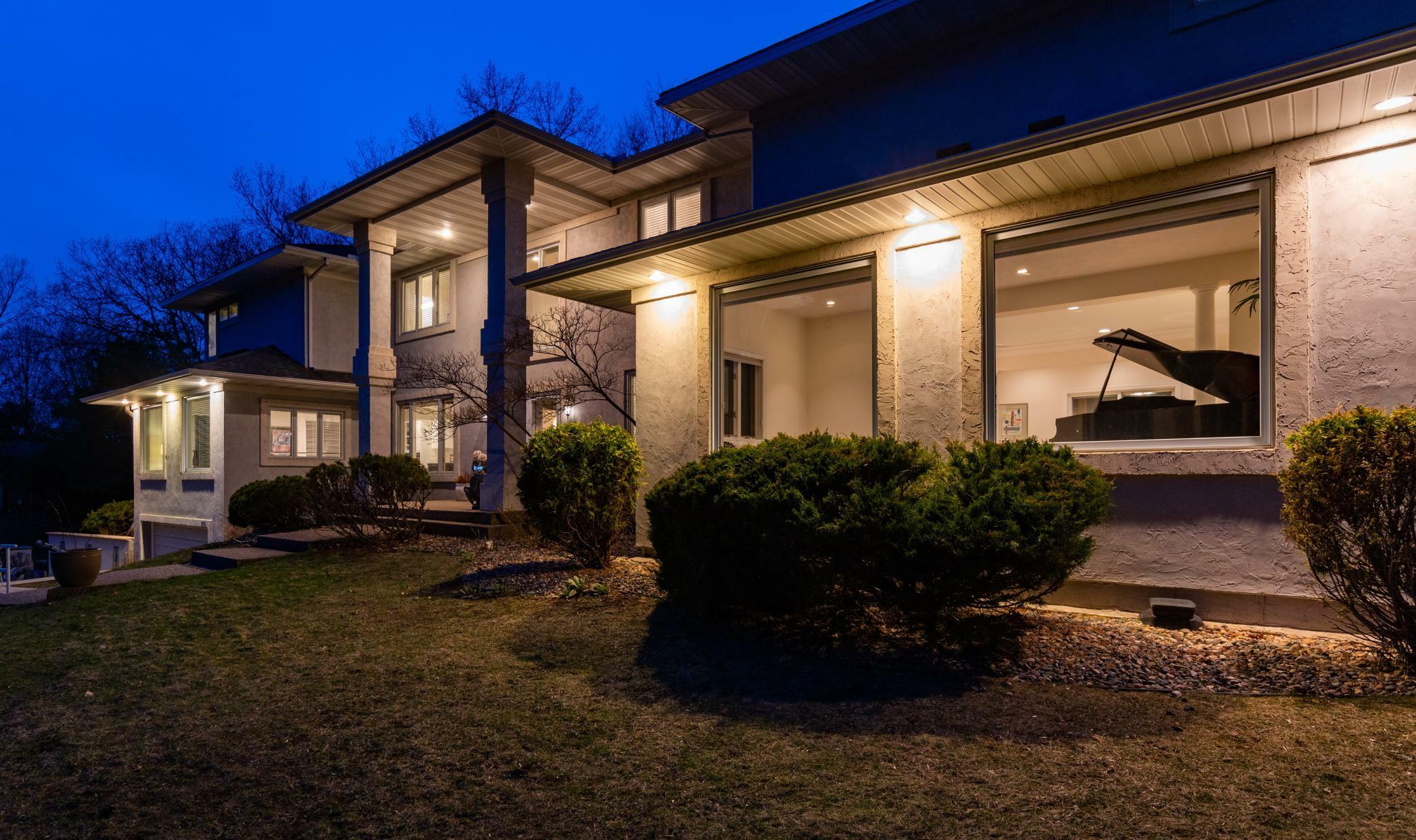 Property Photo:  2935 Minnehaha Curve E  MN 55391 