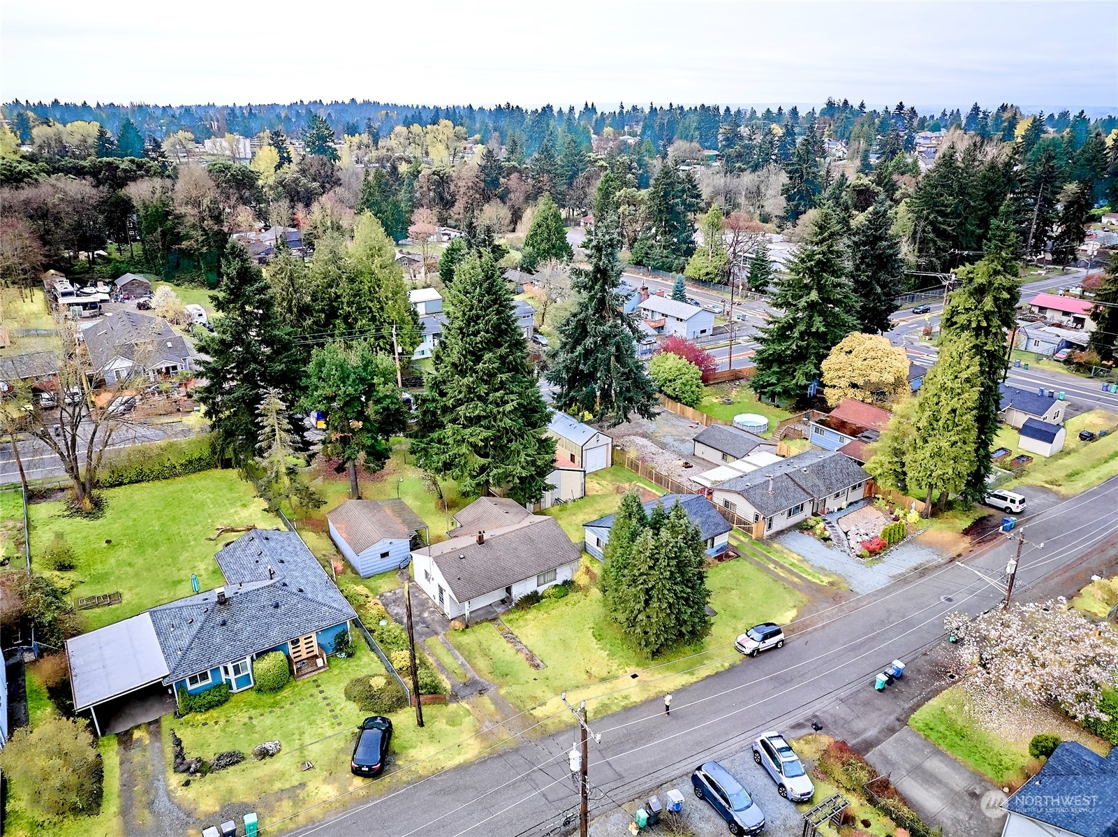 Property Photo:  629 SW 107th Street  WA 98146 