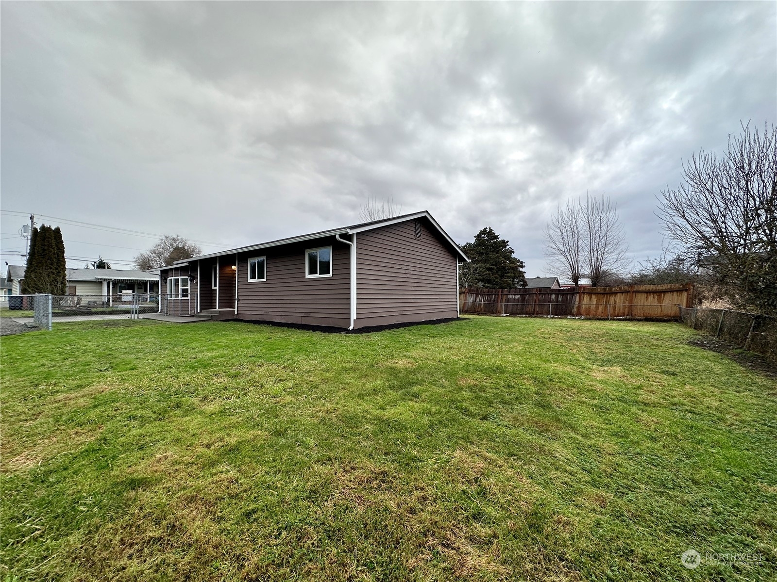 Property Photo:  106 1st Avenue N  WA 98001 