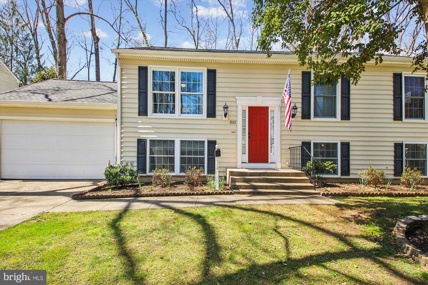 Property Photo:  1513 Farlow Avenue  MD 21114 