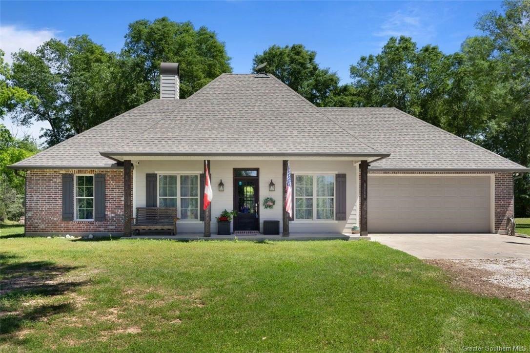 Property Photo: 8268 Frontage Road LA 70647