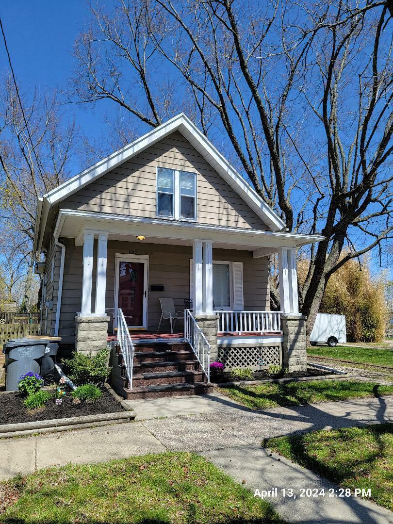 Property Photo:  1017 Market Street  MI 49085 