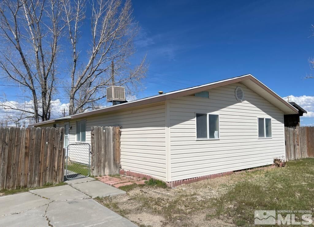 Property Photo: 101 Bryson Dr NV 89820