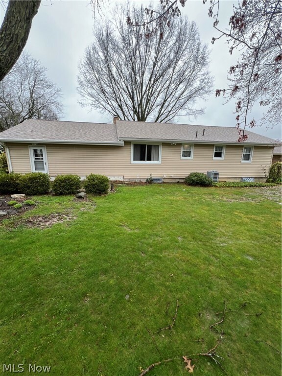 Property Photo:  8459 Chesterton Drive  OH 44514 